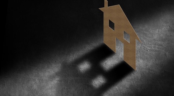 重慶傳統(tǒng)行業(yè)塌方，罪魁禍?zhǔn)拙故欠績(jī)r(jià)？