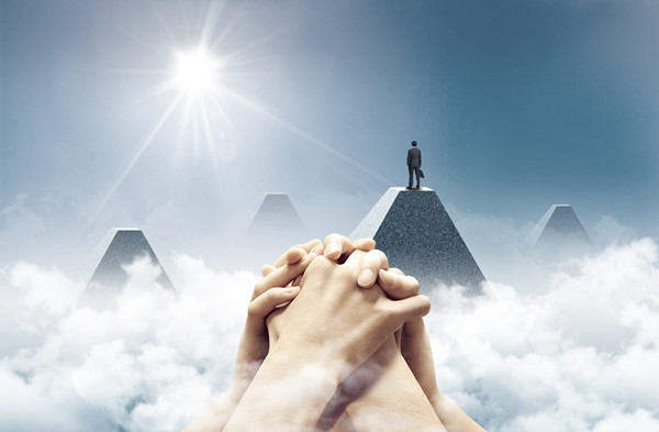 年度轉(zhuǎn)型升級(jí)計(jì)劃：轉(zhuǎn)型升級(jí)，提質(zhì)增效