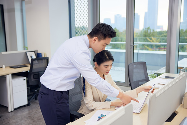 薪酬與人才流失：合理設(shè)計(jì)，降低流失率