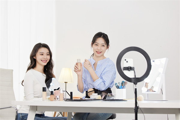 品牌數(shù)字化：借助數(shù)字技術(shù)，創(chuàng)新品牌營銷模式