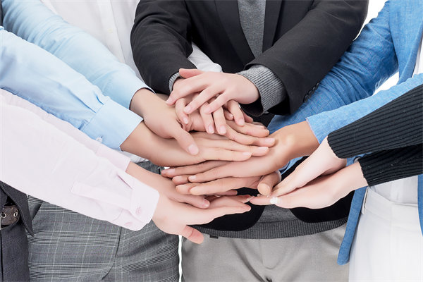 績(jī)效反饋助力成長(zhǎng)，促進(jìn)員工與企業(yè)共進(jìn)步