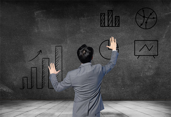 聚焦核心業(yè)務(wù)，優(yōu)化經(jīng)營計劃，推動企業(yè)高質(zhì)量發(fā)展