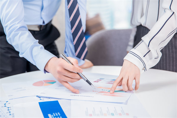 薪酬管理與員工績(jī)效評(píng)估聯(lián)動(dòng)，實(shí)現(xiàn)企業(yè)員工共同成長(zhǎng)