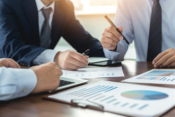 企業(yè)設(shè)立預(yù)算管理小組是不是由個(gè)人組建的？