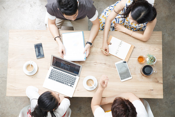 企業(yè)文化如何深度融合HR管理，增強團隊凝聚力？