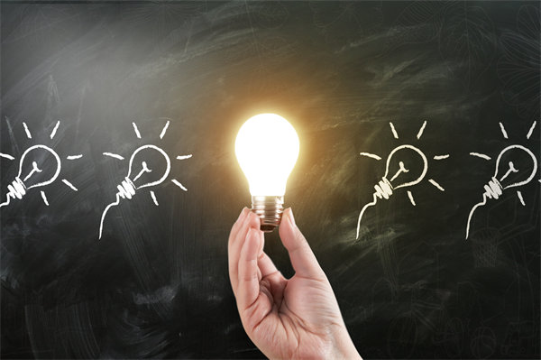 經(jīng)濟全球化，如何調(diào)整年度經(jīng)營計劃適應(yīng)國際市場變化？