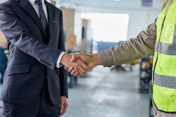 在精益轉(zhuǎn)型過程，如何克服員工抵觸情緒，促進(jìn)改革？