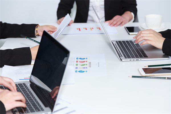 薪酬績效溝通的最佳實踐有哪些？提升員工理解度？