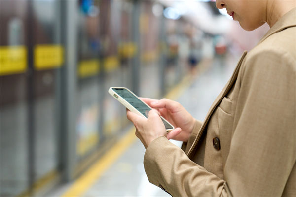 國產(chǎn)手機均價已逼近4000元，對企業(yè)薪酬管理的啟示