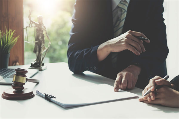 勞動(dòng)關(guān)系管理中，如何避免糾紛，構(gòu)建和諧環(huán)境？