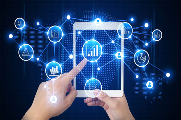 預算編制過程中，如何平衡長期規(guī)劃與短期需求？