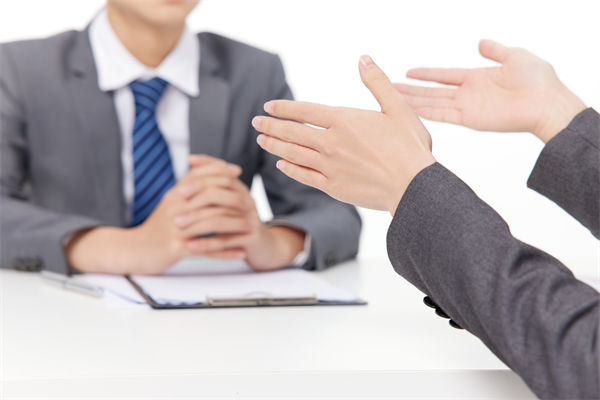 揭秘！看看企業(yè)高級(jí)HR是如何玩轉(zhuǎn)人才爭(zhēng)奪大戰(zhàn)的？