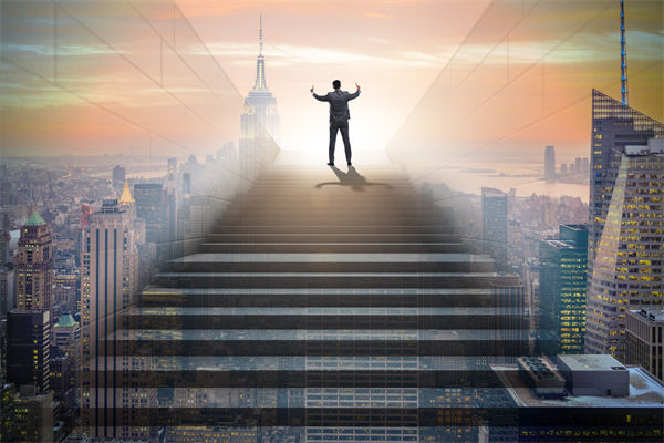 在年度經(jīng)營(yíng)計(jì)劃中，如何設(shè)定既實(shí)際又挑戰(zhàn)性的目標(biāo)？