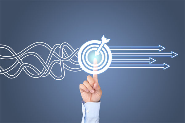 企業(yè)深陷困境，管理咨詢?nèi)绾我岳做侄未蚱瓢l(fā)展僵局？