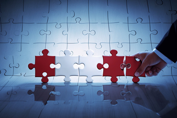 傳統(tǒng)管理失效，管理咨詢?cè)鯓訋?lái)顛覆式變革策略？