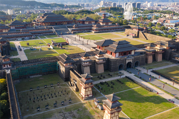 面對復(fù)雜競爭，金華戰(zhàn)略咨詢公司有何獨(dú)特解決之道？