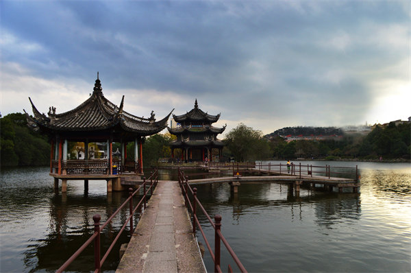 預(yù)算超支嚴(yán)重，臺(tái)州預(yù)算管理咨詢公司如何幫企業(yè)精準(zhǔn)控費(fèi)？