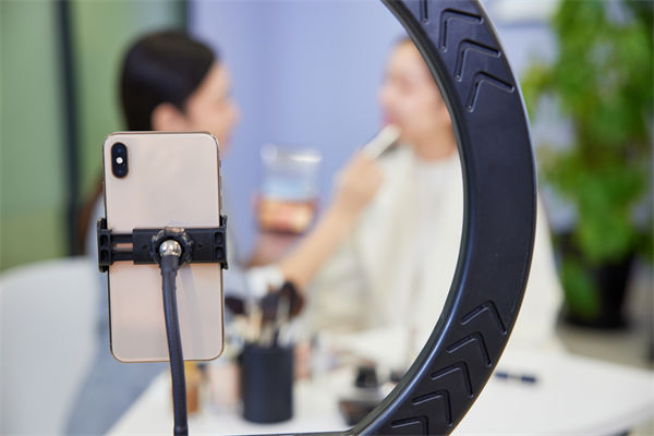 全渠道營銷管理，無縫連接客戶，打造極致體驗