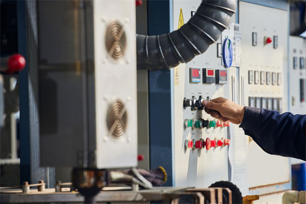 設(shè)備故障拖慢進(jìn)度，精益生產(chǎn)怎樣打造零故障車間？