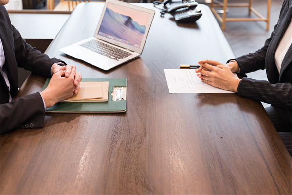 忽視績(jī)效反饋，績(jī)效咨詢(xún)揭秘如何彌補(bǔ)這一致命短板