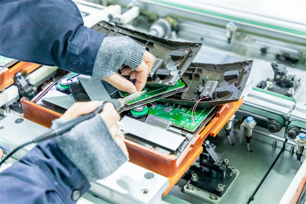 如何通過精益生產(chǎn)優(yōu)化生產(chǎn)布局，提升整體生產(chǎn)效率？