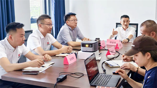 華瑋機械總經理繆建勇先生致辭