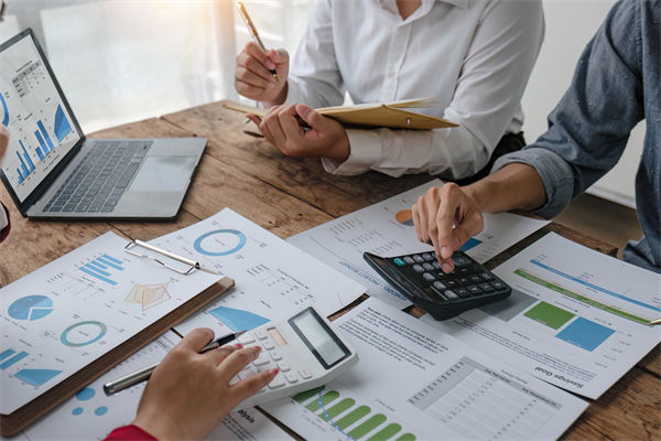 績效考評(píng)淪為形式主義，員工敷衍應(yīng)付企業(yè)怎么破？